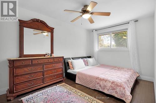 50 Amy Crescent S, London, ON - Indoor Photo Showing Bedroom