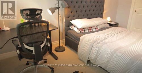 46 - 2014 Valleyrun Boulevard, London, ON - Indoor Photo Showing Bedroom