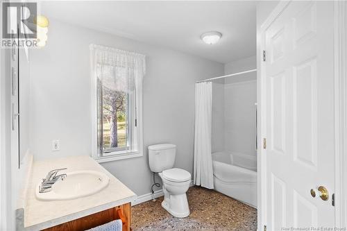 35 Mill Road, Gagetown, NB - Indoor Photo Showing Bathroom