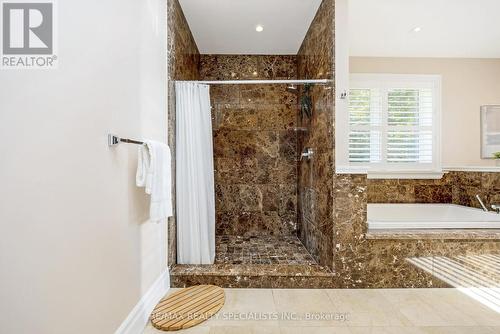 4320 Random Acres Road, Milton, ON - Indoor Photo Showing Bathroom