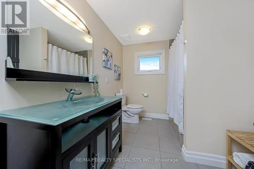 4320 Random Acres Road, Milton, ON - Indoor Photo Showing Bathroom