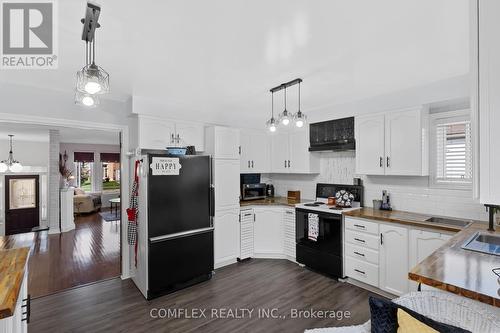 676 Ewing Street E, Cobourg, ON - Indoor Photo Showing Kitchen