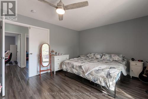 100 - 700 Osgoode Drive, London, ON - Indoor Photo Showing Bedroom