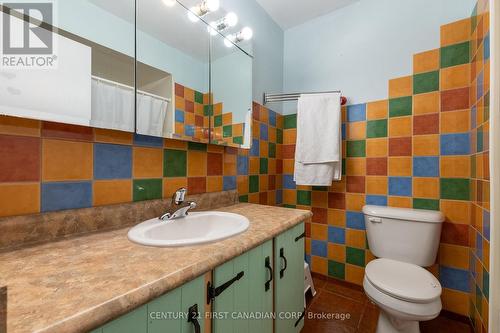 100 - 700 Osgoode Drive, London, ON - Indoor Photo Showing Bathroom