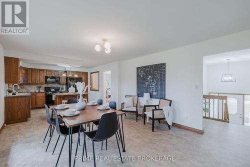 24307 Thomson Line, West Elgin (West Lorne), ON - Indoor Photo Showing Dining Room