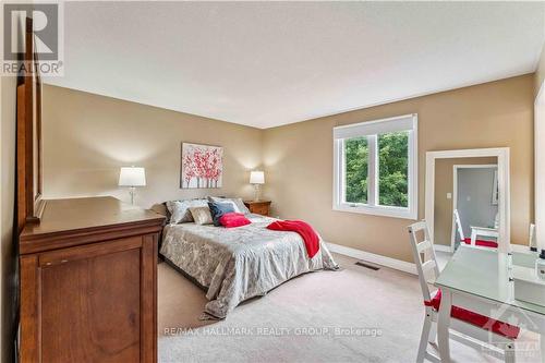 26 Fortune Street, Ottawa, ON - Indoor Photo Showing Bedroom