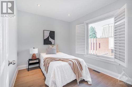 14 Cornerstone Private, Ottawa, ON - Indoor Photo Showing Bedroom