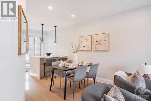 14 Cornerstone Private, Ottawa, ON - Indoor Photo Showing Dining Room