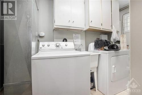 2545 Flannery Drive, Ottawa, ON - Indoor Photo Showing Laundry Room