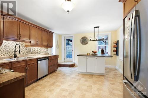 476 James Street W, Prescott, ON - Indoor Photo Showing Kitchen With Double Sink