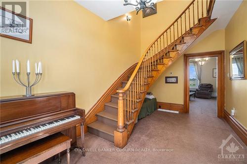 2327 Hwy 31, North Dundas, ON - Indoor Photo Showing Other Room