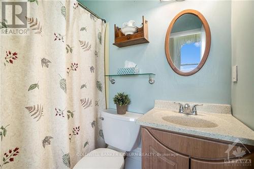 2327 Hwy 31, North Dundas, ON - Indoor Photo Showing Bathroom