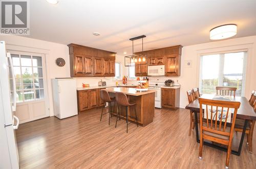 7 Oake'S Lane, Cbs, NL - Indoor Photo Showing Dining Room