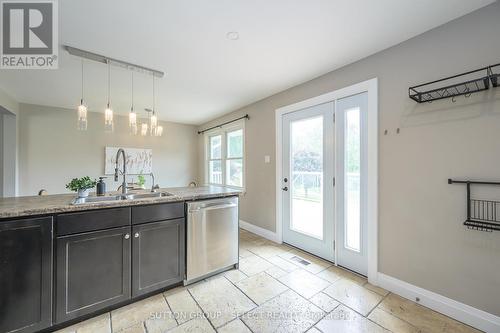 3681 Catherine Street, Thames Centre (Dorchester), ON - Indoor Photo Showing Kitchen With Double Sink