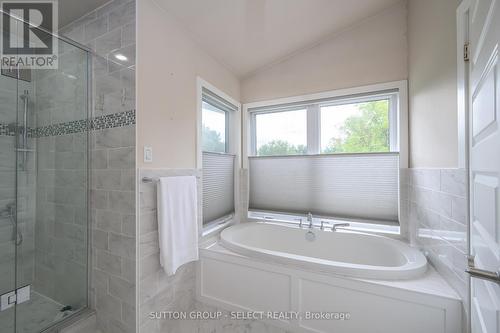 3681 Catherine Street, Thames Centre (Dorchester), ON - Indoor Photo Showing Bathroom