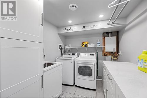 3181 Harmony Drive, Windsor, ON - Indoor Photo Showing Laundry Room