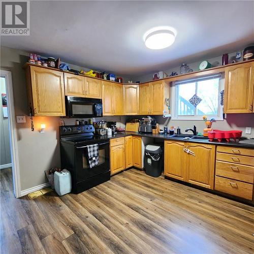 3361 Hwy 144, Chelmsford, ON - Indoor Photo Showing Kitchen With Double Sink