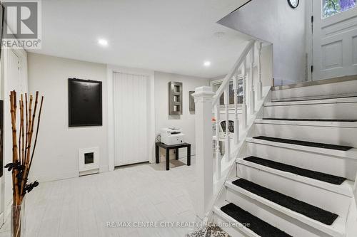 65 Grand Avenue, London, ON - Indoor Photo Showing Other Room