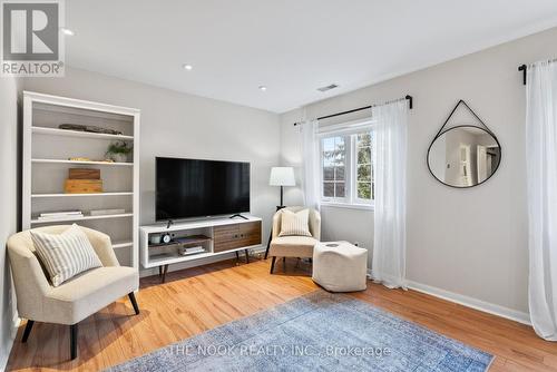 708 - 1400 The Esplanade North Road, Pickering (Town Centre), ON - Indoor Photo Showing Living Room