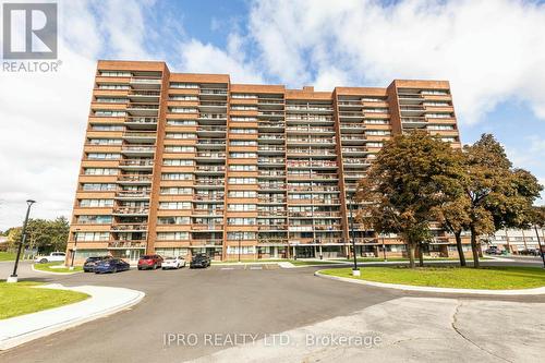 901 - 3501 Glen Erin Drive, Mississauga, ON - Outdoor With Balcony With Facade