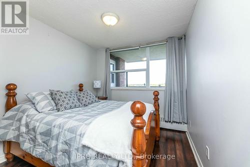 901 - 3501 Glen Erin Drive, Mississauga, ON - Indoor Photo Showing Bedroom