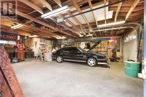 341 Genevieve Street, Windsor, ON - Indoor Photo Showing Garage