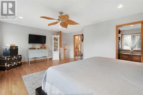 341 Genevieve Street, Windsor, ON - Indoor Photo Showing Bedroom