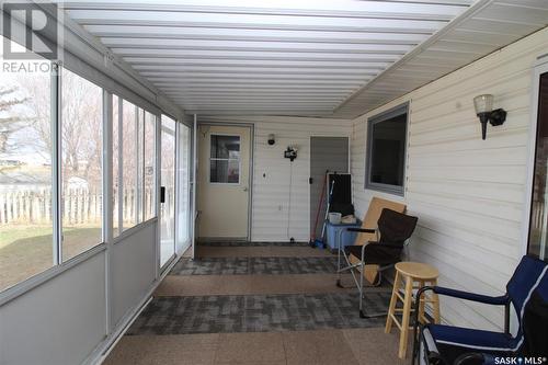 595 9Th Street W, Shaunavon, SK - Outdoor With Deck Patio Veranda With Exterior