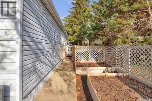 414 Mountain Street, Strasbourg, SK - Outdoor With Deck Patio Veranda