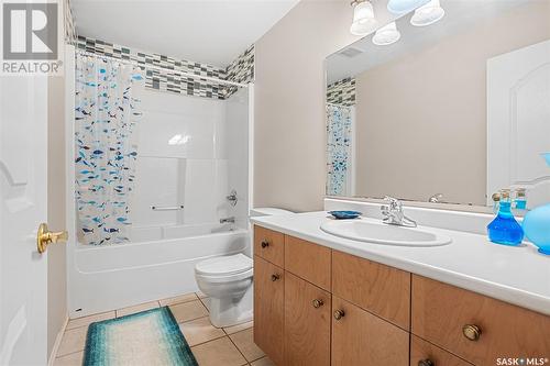 1505 Kilburn Avenue, Saskatoon, SK - Indoor Photo Showing Bathroom