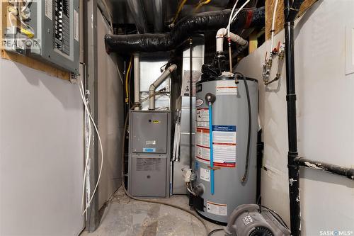 2433 Mcdonald Street, Regina, SK - Indoor Photo Showing Basement