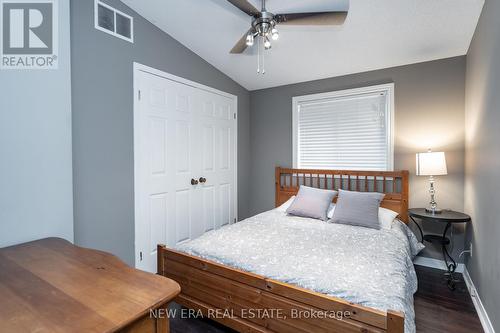 79 Portage Road, Kawartha Lakes, ON - Indoor Photo Showing Bedroom