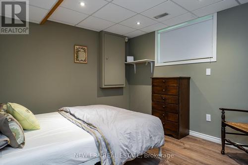 79 Portage Road, Kawartha Lakes, ON - Indoor Photo Showing Bedroom