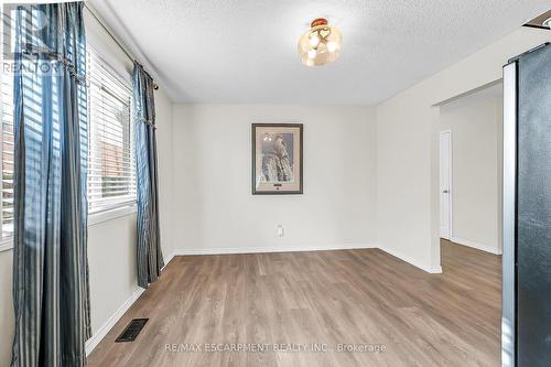 65 Highland Boulevard, Haldimand, ON - Indoor Photo Showing Other Room