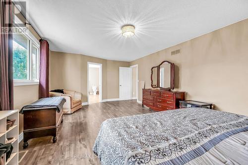 65 Highland Boulevard, Haldimand, ON - Indoor Photo Showing Bedroom