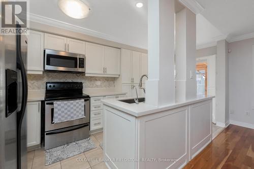 77 Mowat Crescent, Halton Hills, ON - Indoor Photo Showing Kitchen