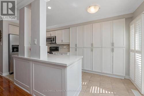 77 Mowat Crescent, Halton Hills, ON - Indoor Photo Showing Kitchen