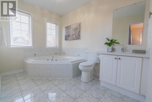 28 Tara Crescent, Markham, ON - Indoor Photo Showing Bathroom