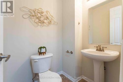 2 Kidd Crescent, New Tecumseth, ON - Indoor Photo Showing Bathroom