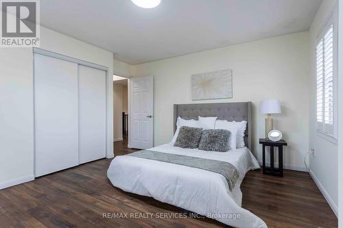 2 Kidd Crescent, New Tecumseth, ON - Indoor Photo Showing Bedroom