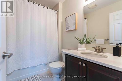 2 Kidd Crescent, New Tecumseth, ON - Indoor Photo Showing Bathroom