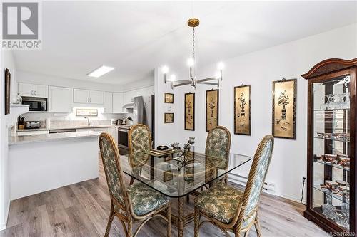 107 134 Fifth Ave E, Qualicum Beach, BC - Indoor Photo Showing Dining Room