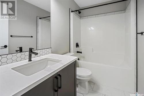 274 Fortosky Crescent, Saskatoon, SK - Indoor Photo Showing Bathroom