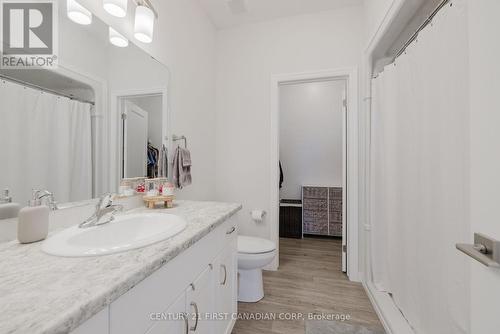 132 Cortland Terrace, St. Thomas, ON - Indoor Photo Showing Bathroom