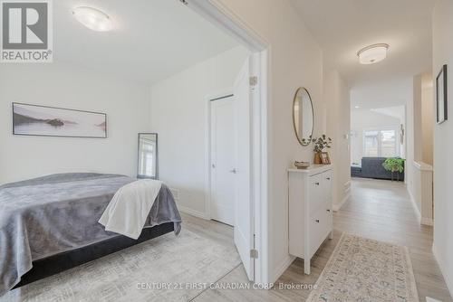 132 Cortland Terrace, St. Thomas, ON - Indoor Photo Showing Bedroom