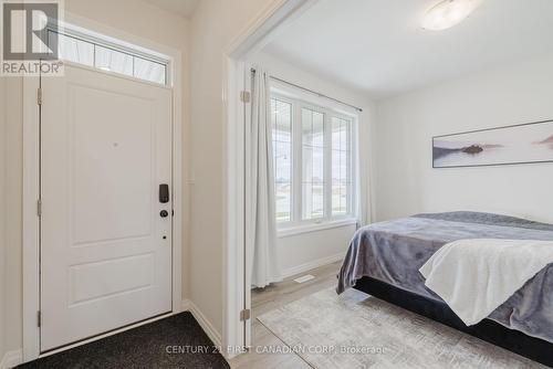 132 Cortland Terrace, St. Thomas, ON - Indoor Photo Showing Bedroom