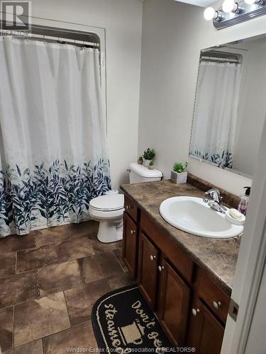 11833 Rockland, Windsor, ON - Indoor Photo Showing Bathroom