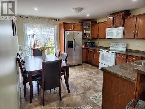 11833 Rockland, Windsor, ON - Indoor Photo Showing Kitchen