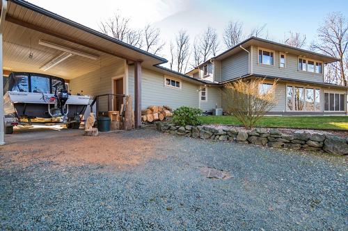 43207 Salmonberry Drive, Chilliwack, BC 