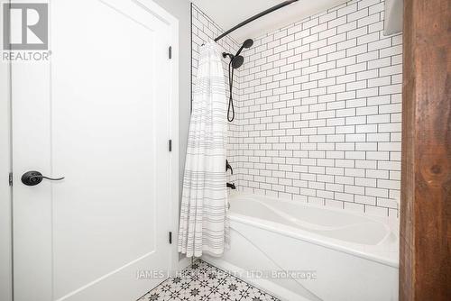 351 Wylie Road, Deep River, ON - Indoor Photo Showing Bathroom